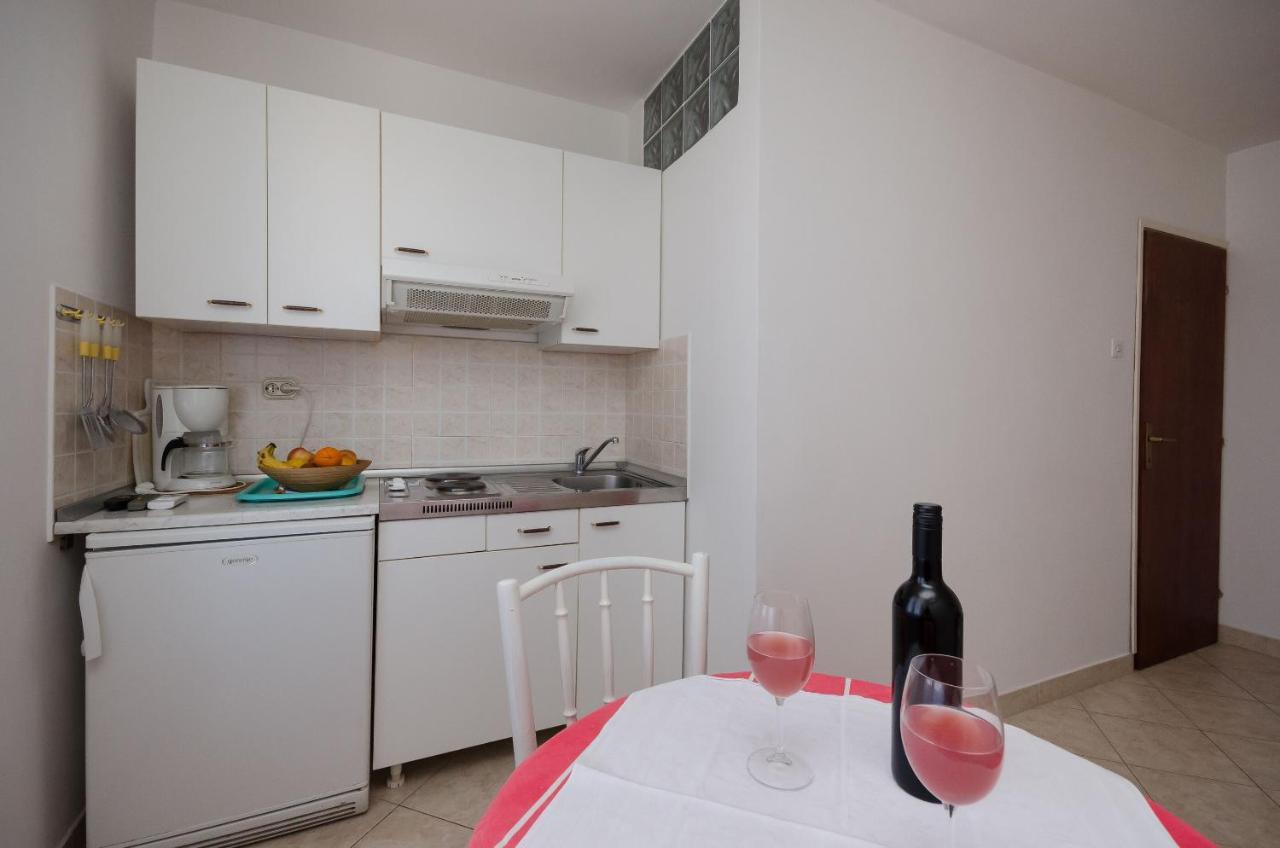 Apartments Milan Пореч Экстерьер фото