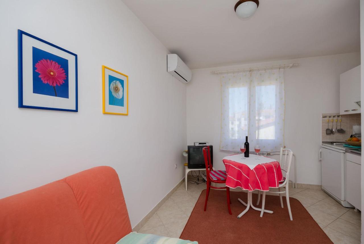Apartments Milan Пореч Экстерьер фото