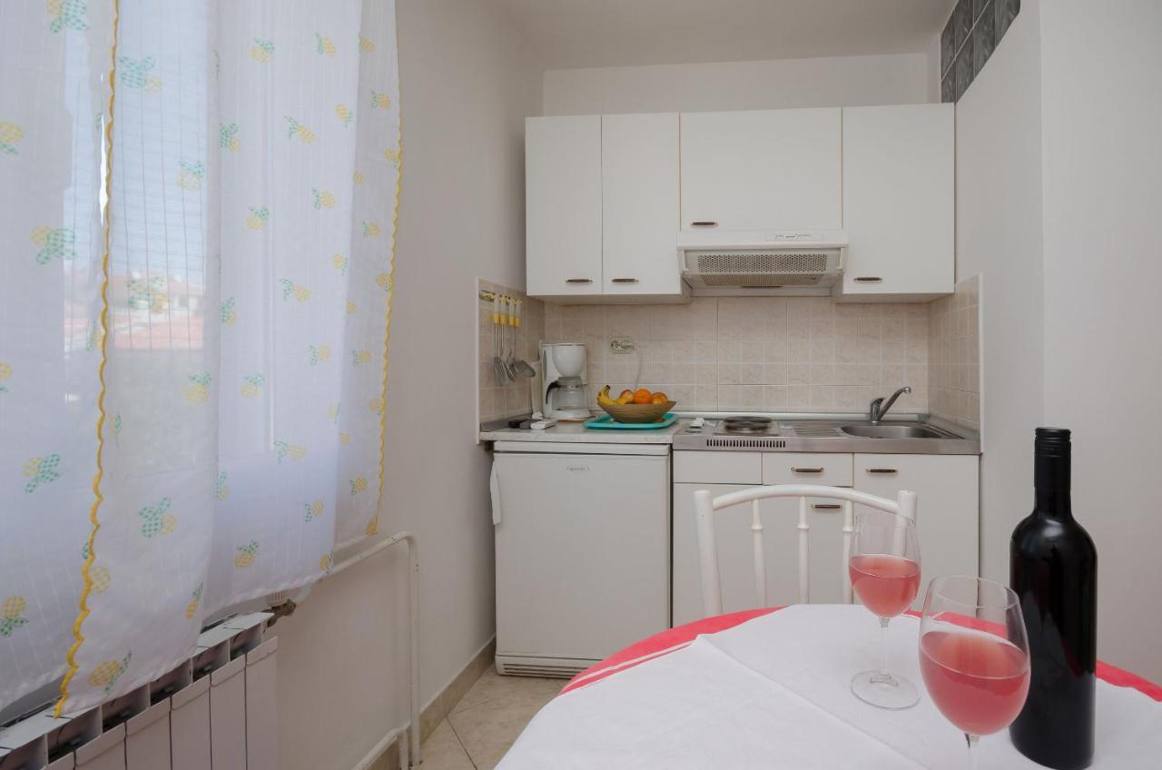 Apartments Milan Пореч Экстерьер фото